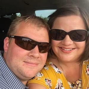 Meet your Posher, Hillary